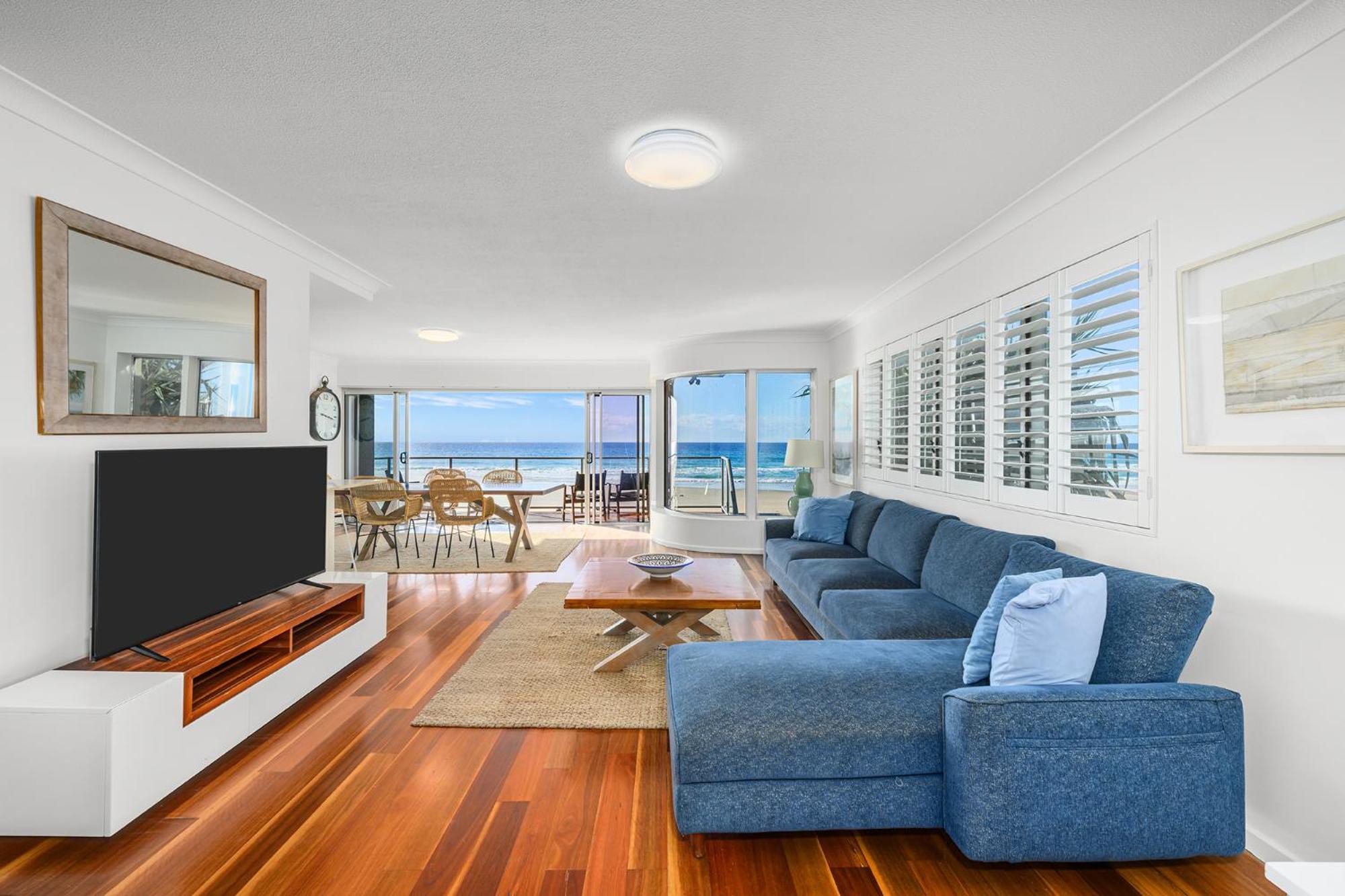 Beachfront Beauty! Holiday home