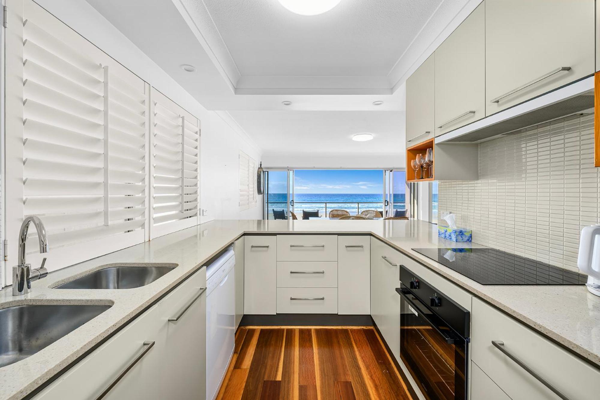 Beachfront Beauty! Holiday home